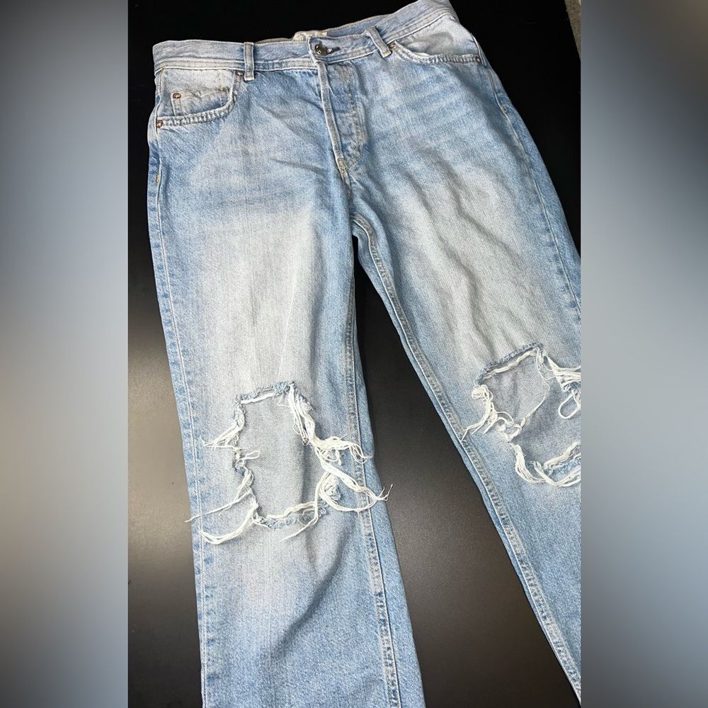Free People Women's Blue Distressed & Raw Hem Jeans Size 27 EUC